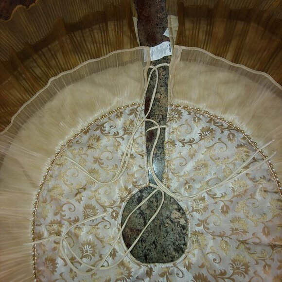 Pier 1 Imports Ruffled Gold Beaded Frilly Christmas Tree Skirt 48" - Picture 8 of 12